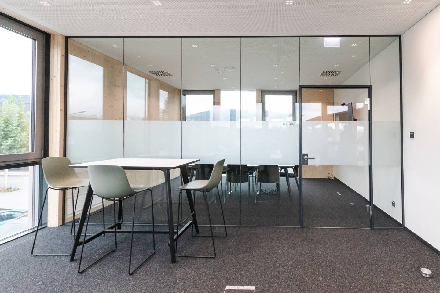Modern furnished office space 220 m² - sustainable commercial building R2 - Industrial Park Runa in Feldkirch-Altenstadt