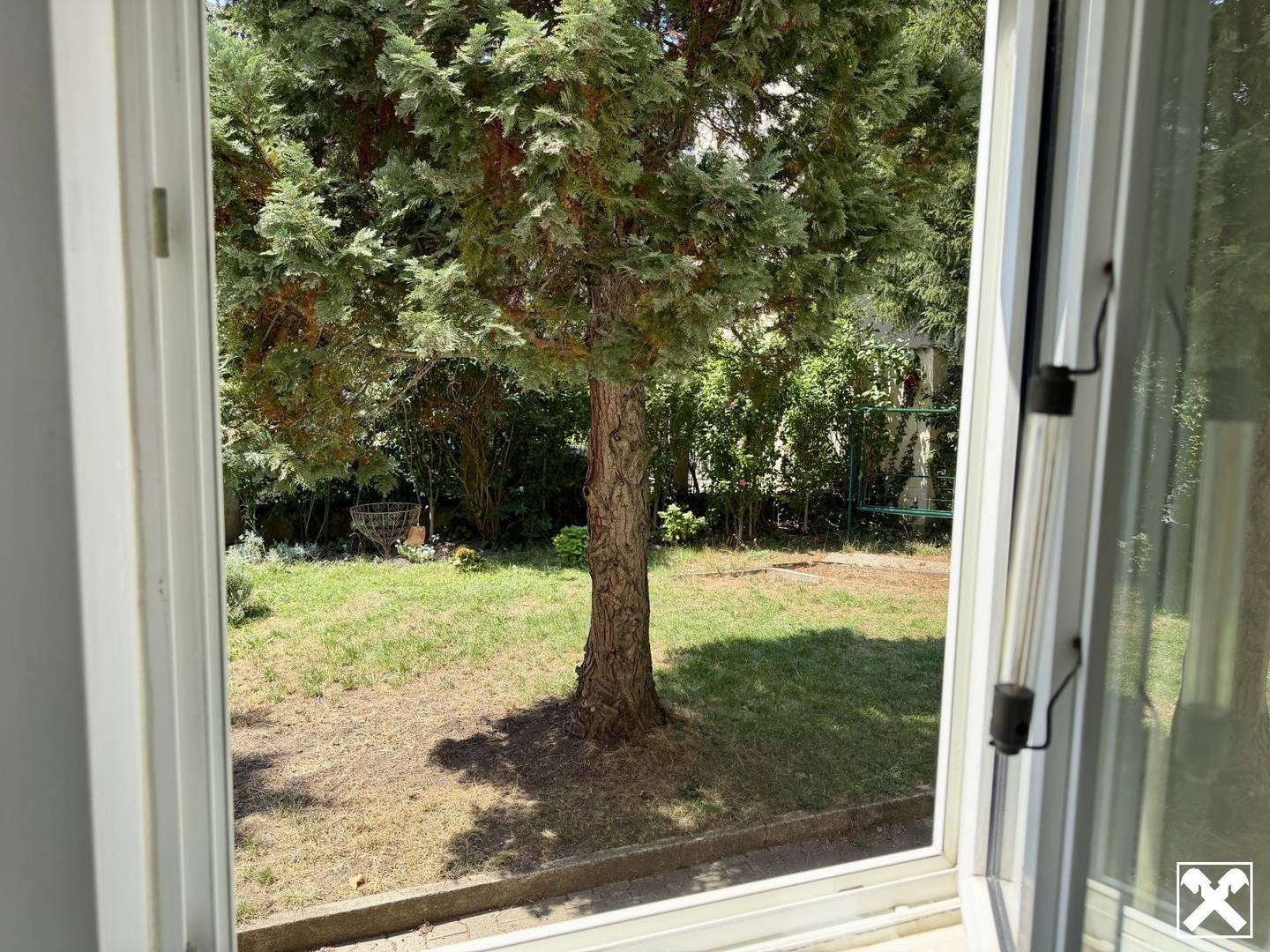 Freshly renovated Erdgeschosswohnung with shared garden