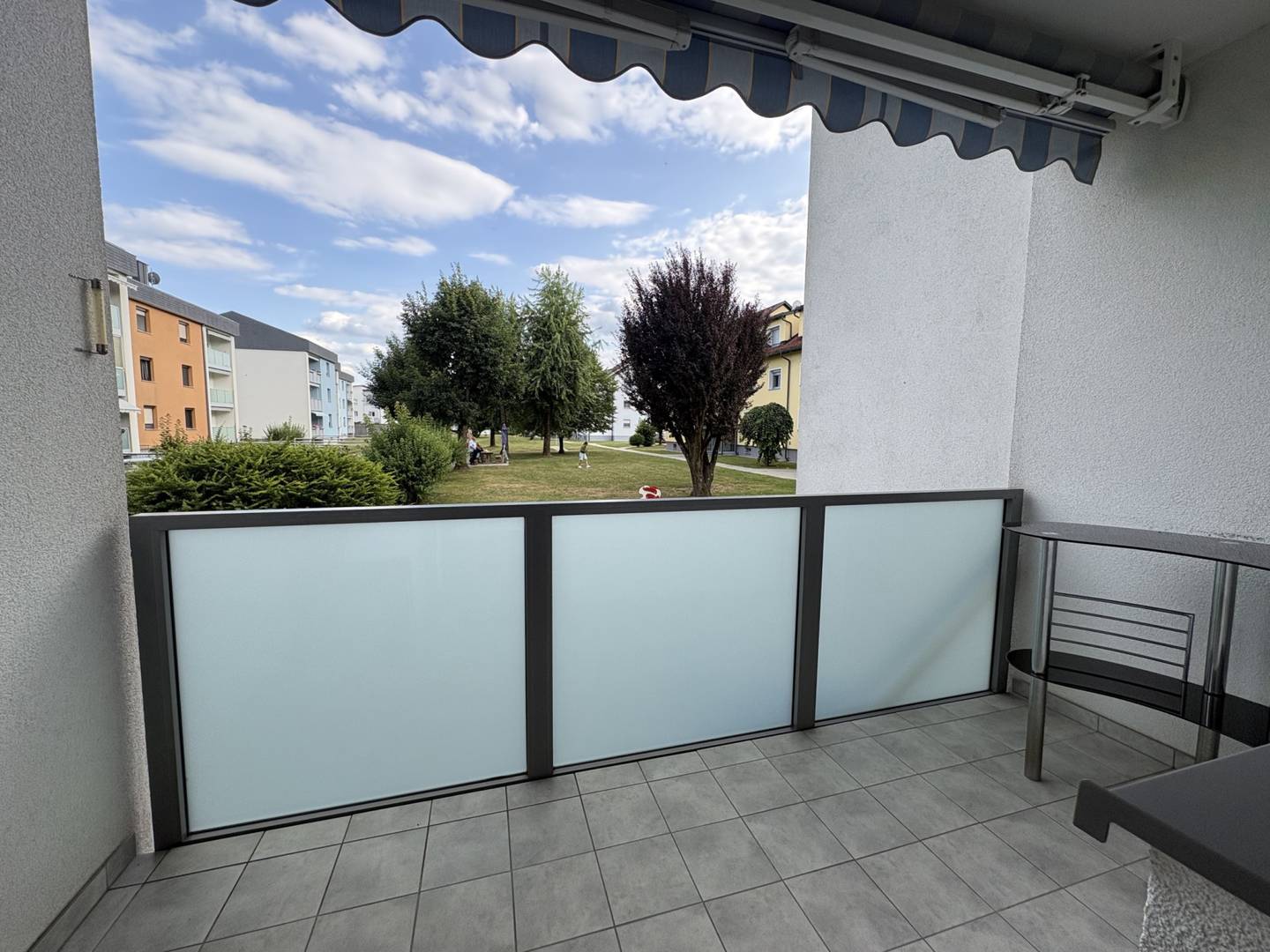 Modernisierte Familienwohnung ruhig mit Loggia