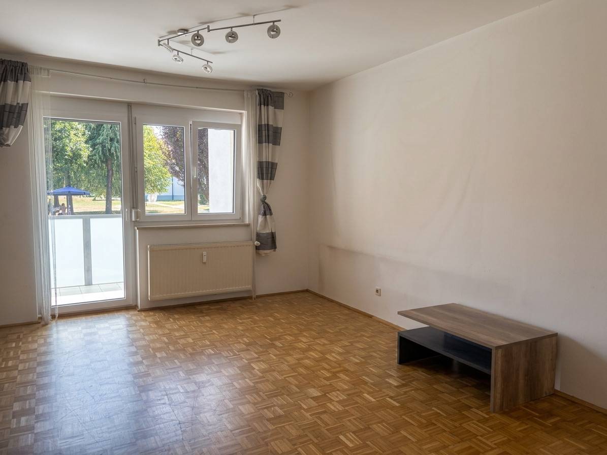 Modernisierte Familienwohnung ruhig mit Loggia