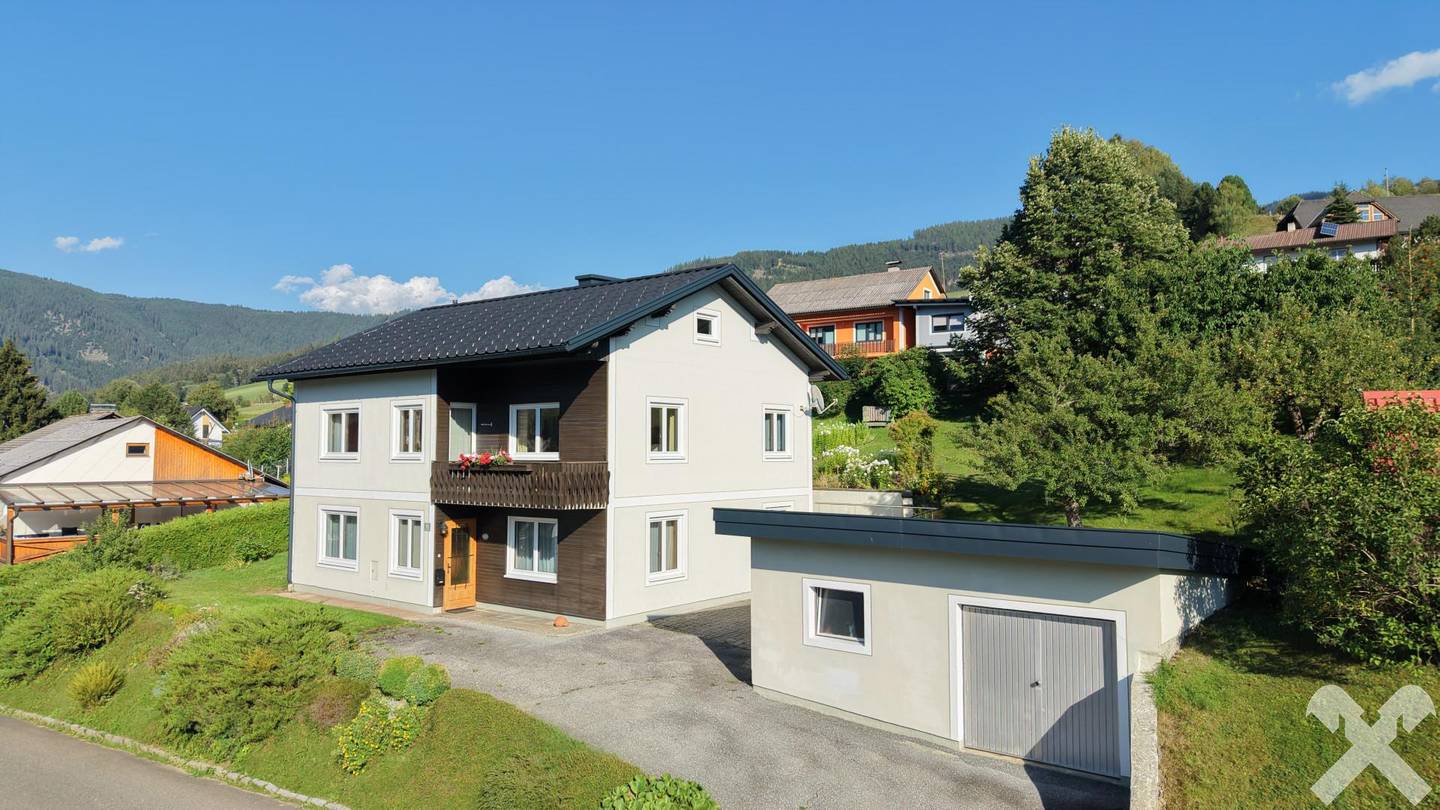 Ferienwohnung mit Wintergarten und großzügigem Garten