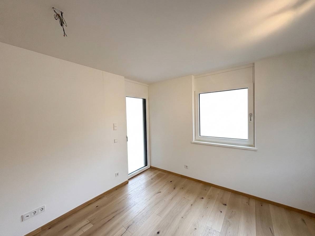 First occupancy Wohnung with loggia in central location
