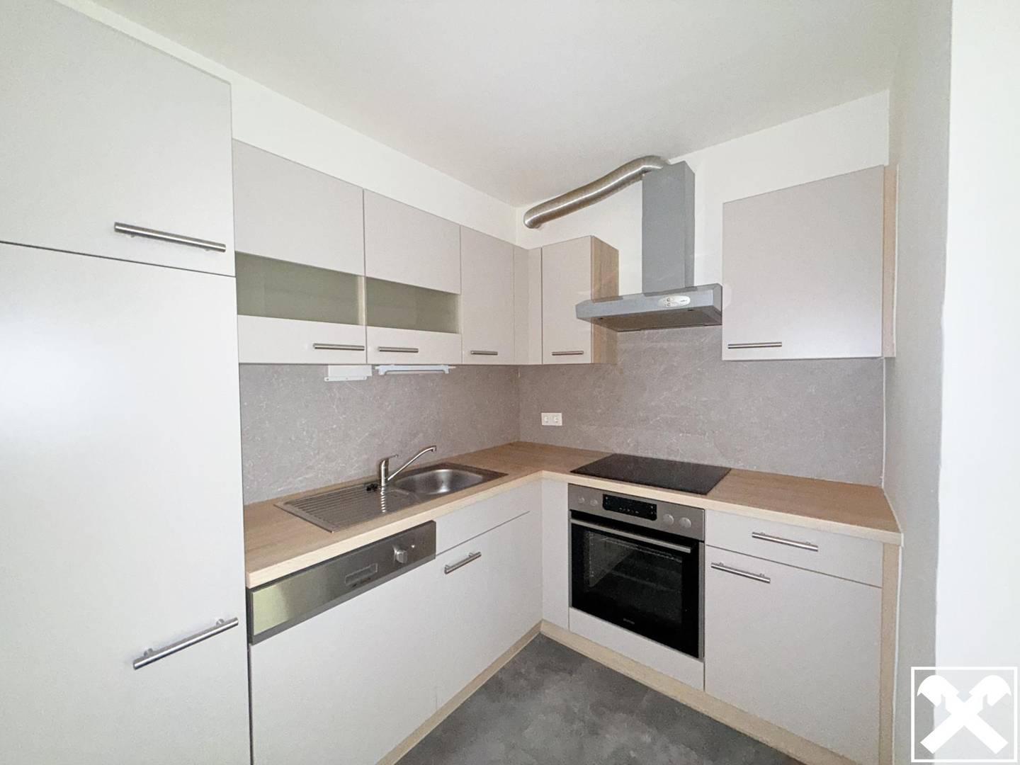Ground floor apartment with balcony and large cellar
