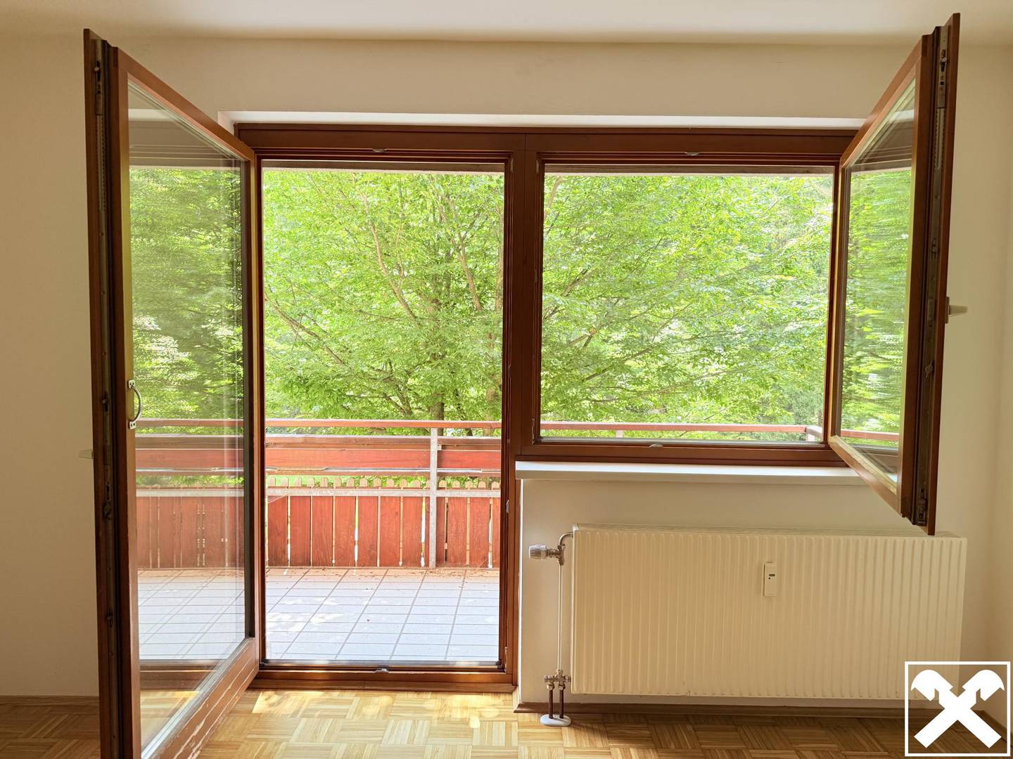 Ground floor apartment with balcony and large cellar
