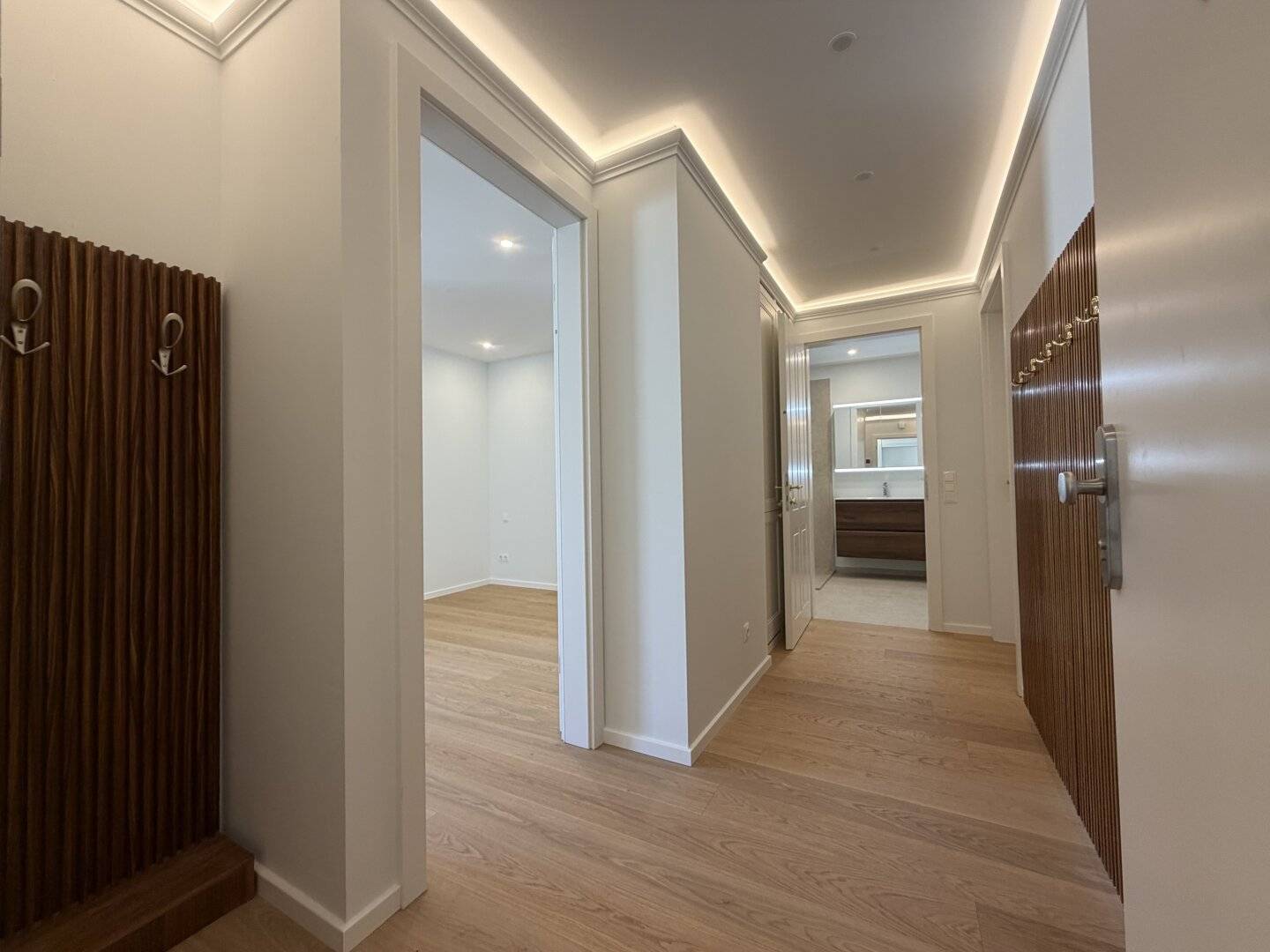 Luxury Attic Apartment at Opernring – Terraces with Fantastic View over the Vienna City Centre