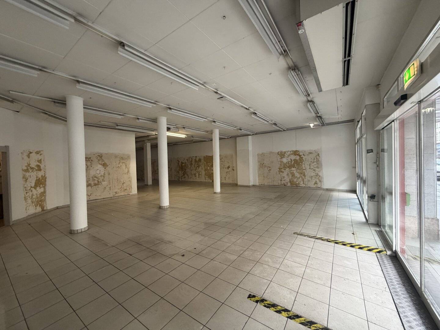 Top commercial premises on the ground floor in 1200 Vienna – attractive rent, available immediately!