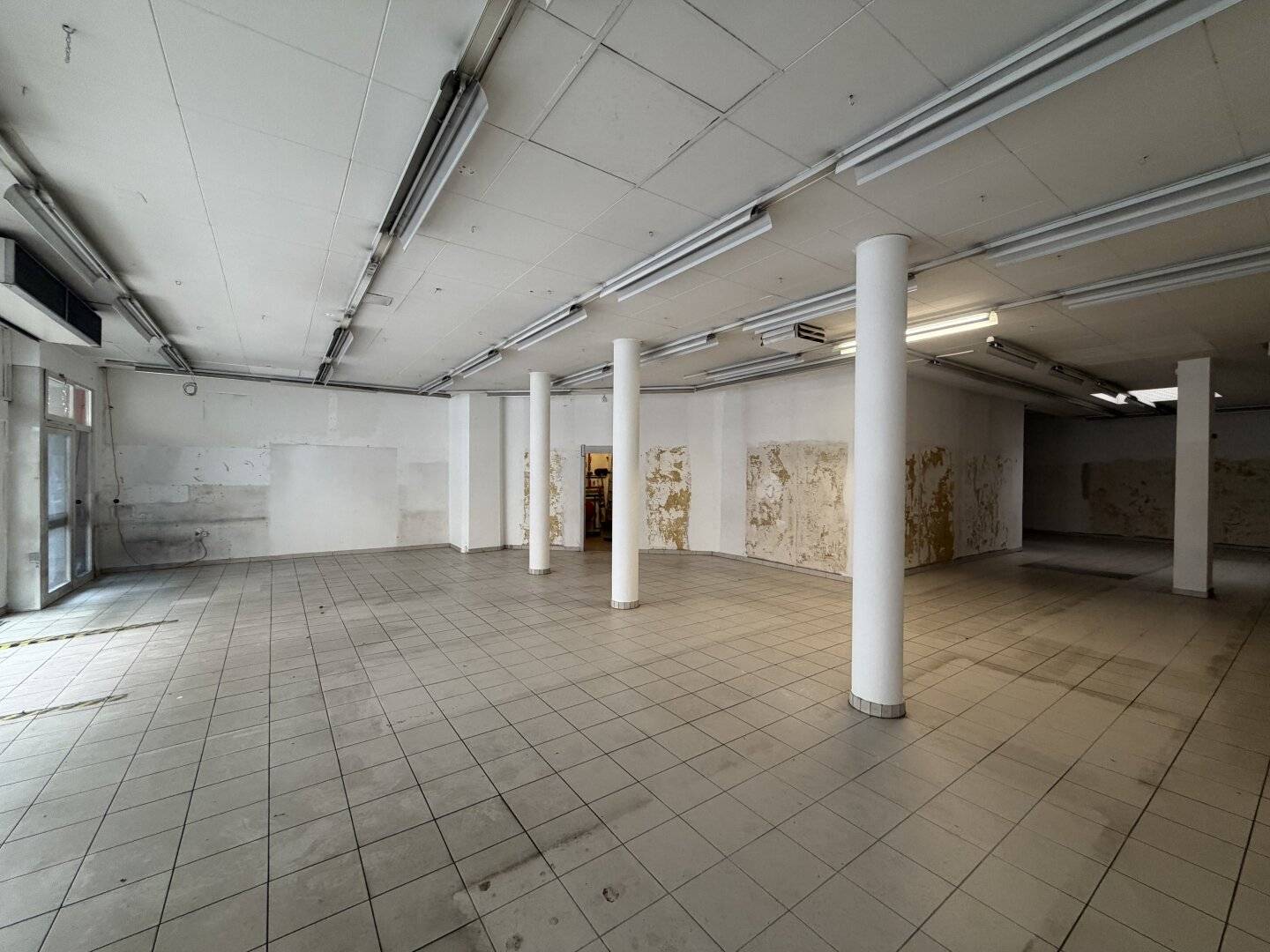 Top commercial premises on the ground floor in 1200 Vienna – attractive rent, available immediately!