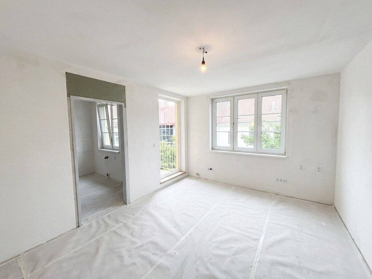 1030! Charming apartment with balcony near Arenbergpark! From October 2026!