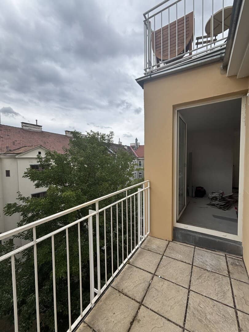 1030! Charming apartment with balcony near Arenbergpark! From October 2026!