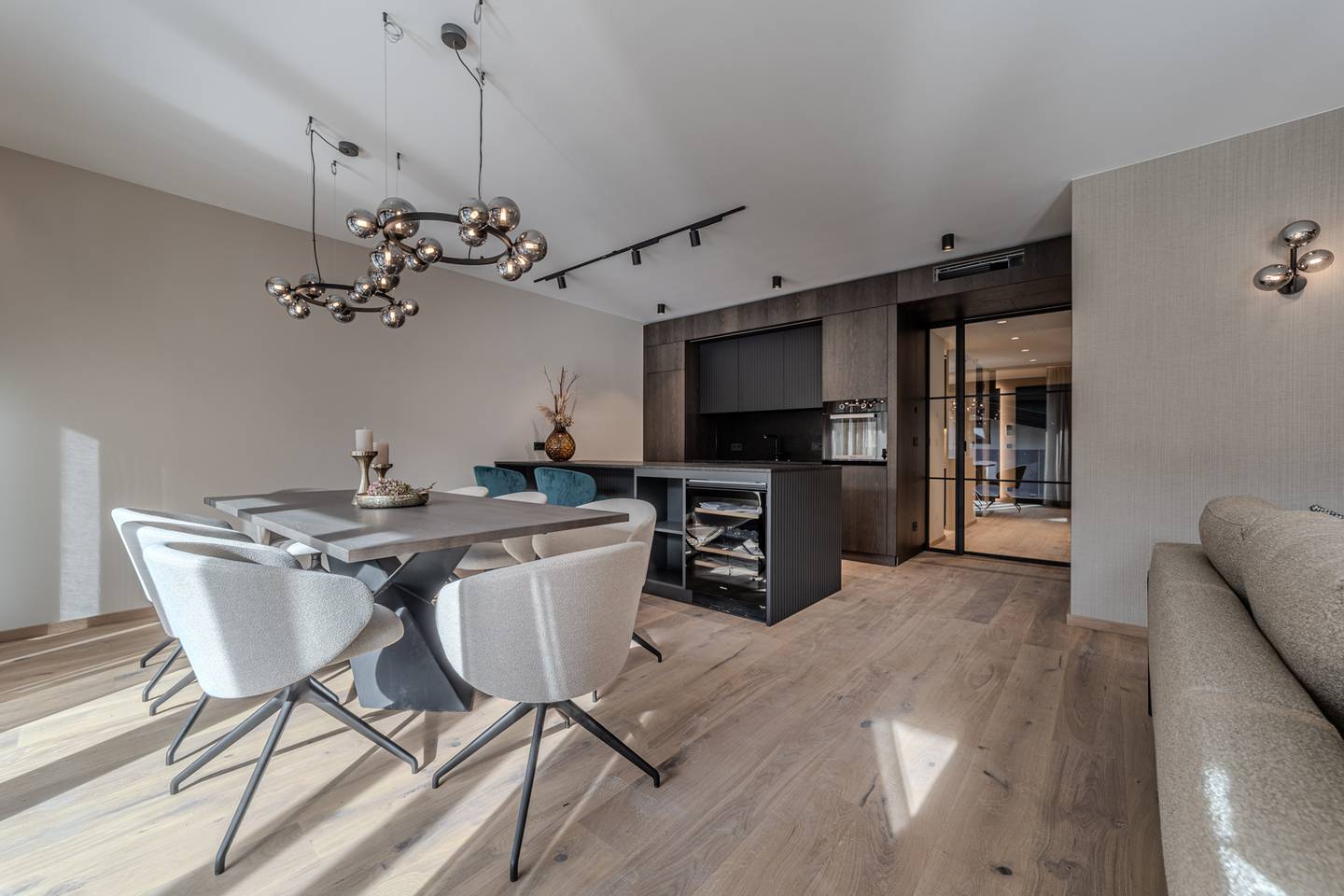 Sunny Neubauwohnung near town center with sauna
