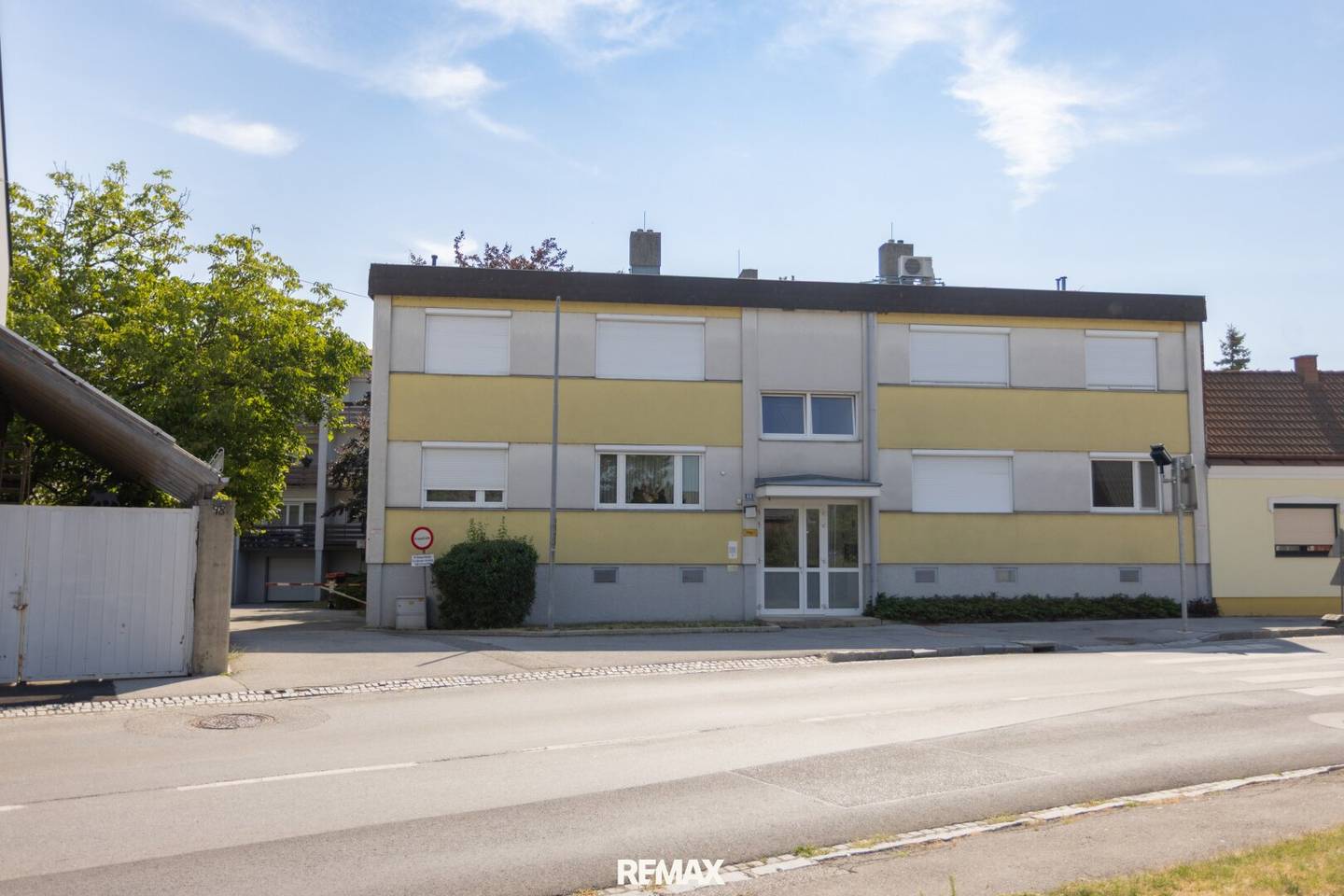 4-room with loggia and parking space