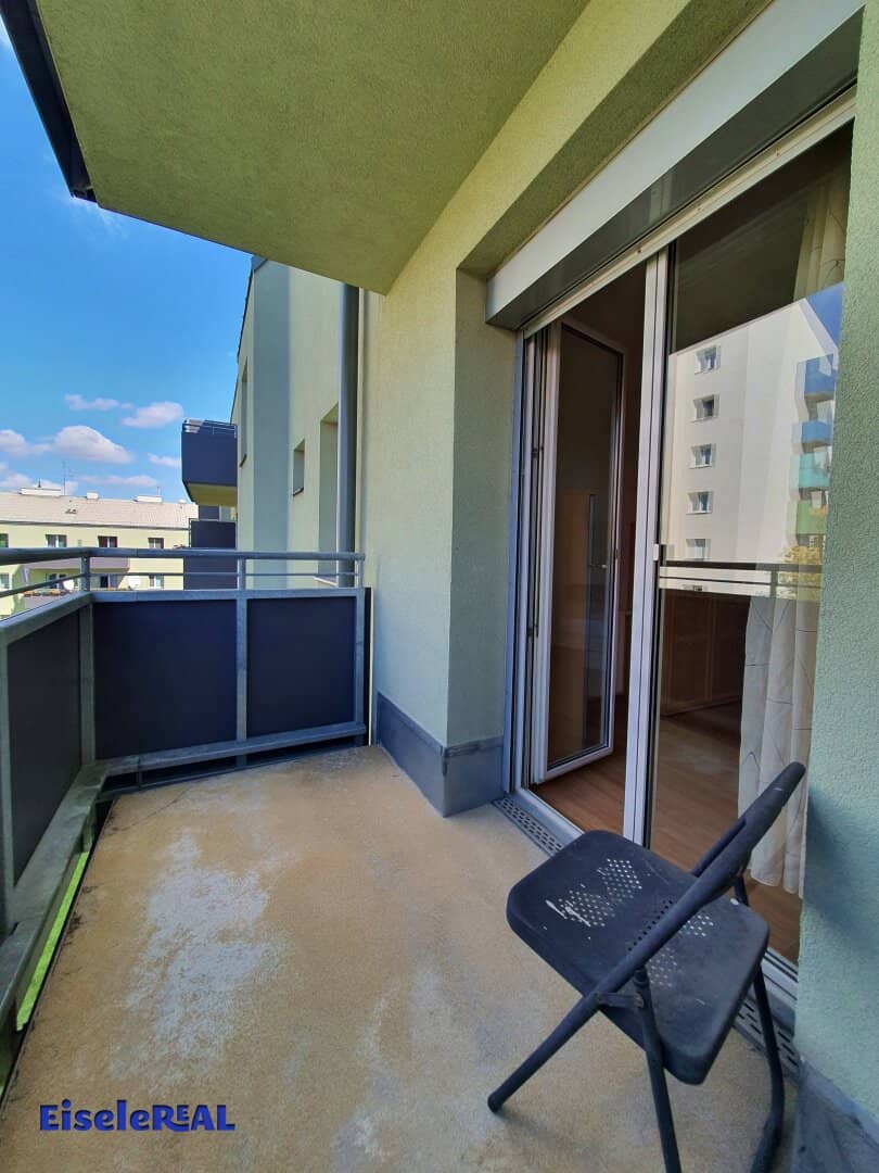 SINGLE or COUPLE APARTMENT in Schwechat!