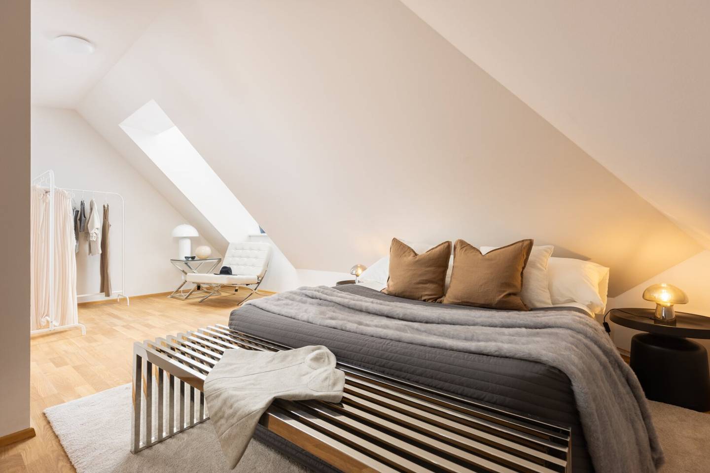 WOHNEN ÜBER DEN DÄCHERN - MAISONETTE MIT GROSSER DACHTERRASSE UND 3 SCHLAFZIMMERN