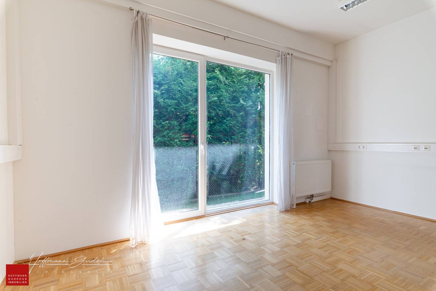 2-ROOM OFFICE | COMMISSION-FREE FOR THE TENANT