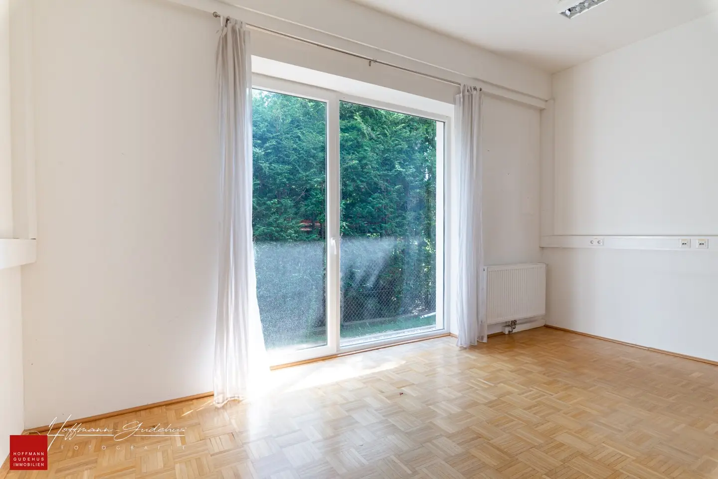 2-ROOM OFFICE | COMMISSION-FREE FOR THE TENANT