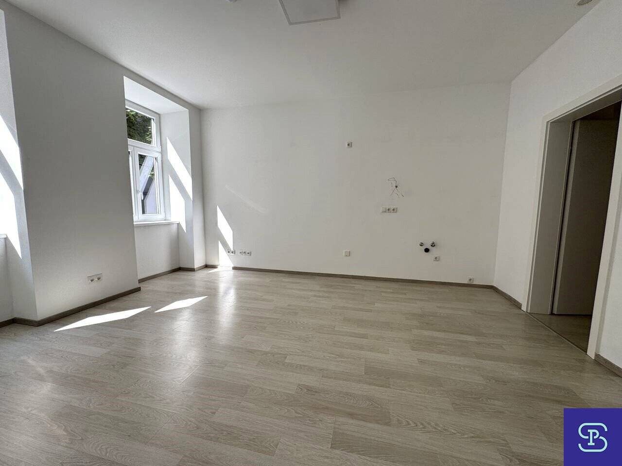 Commission-free: Open-ended 54m² period building near Lugner City U6 - 1150 Vienna