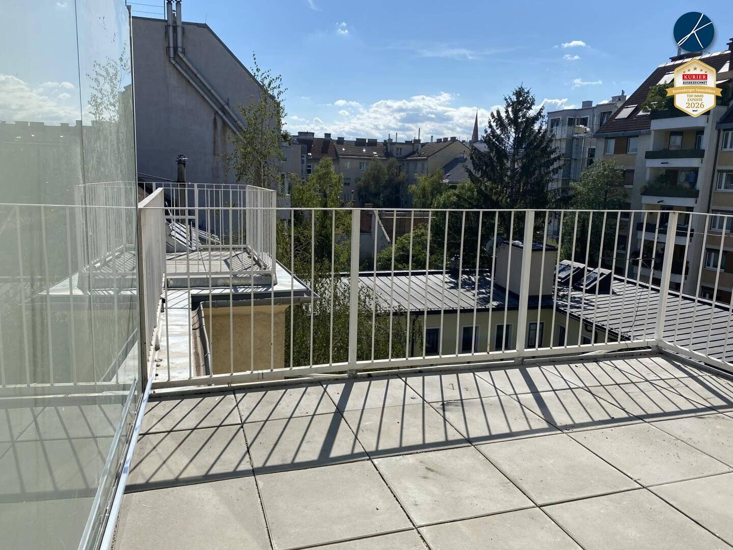 Attic studio with south terrace | Directly at tram line 2
