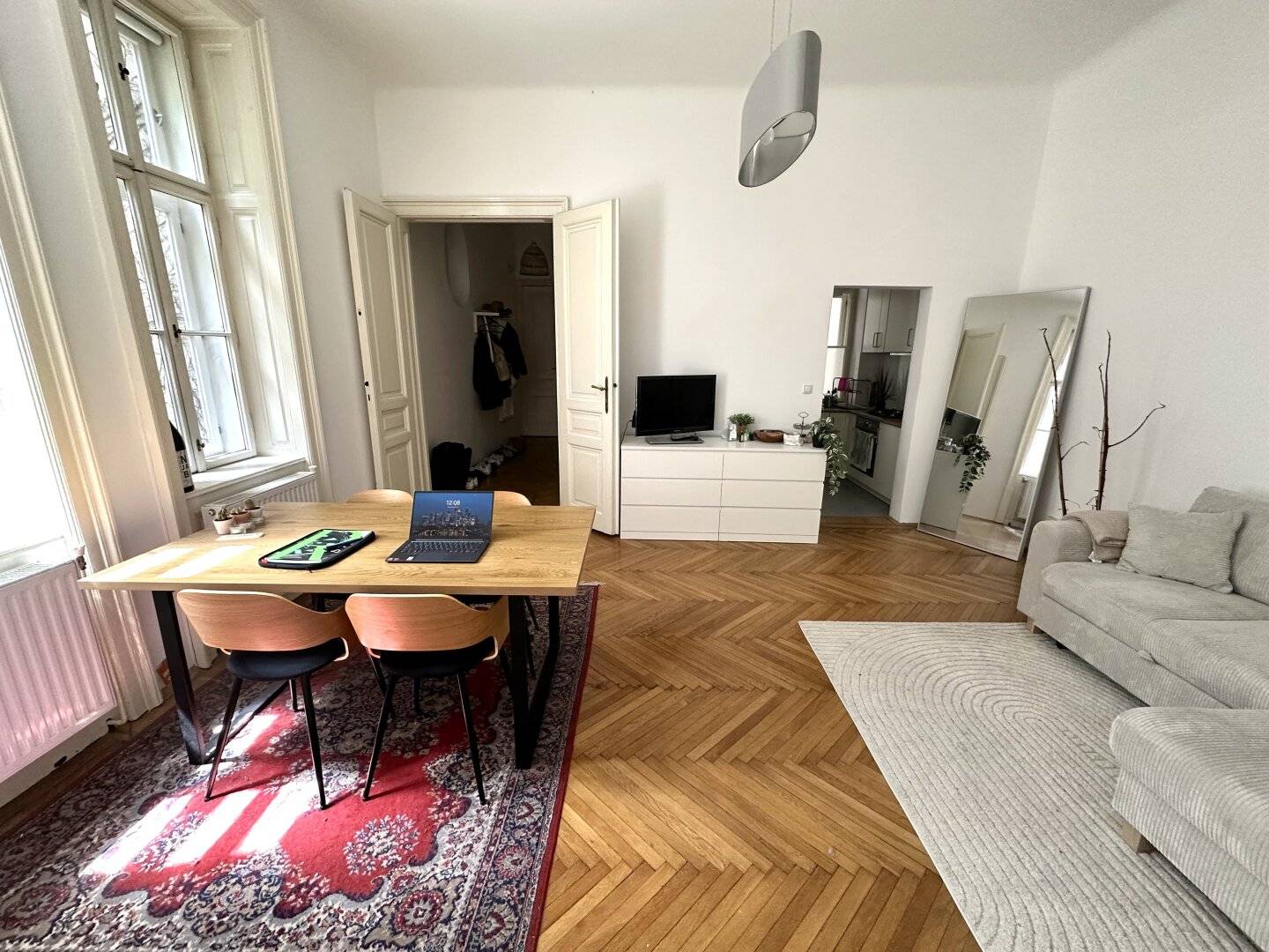 Well-kept 2-room academic single apartment, Near Parliament/Town Hall and Universities
