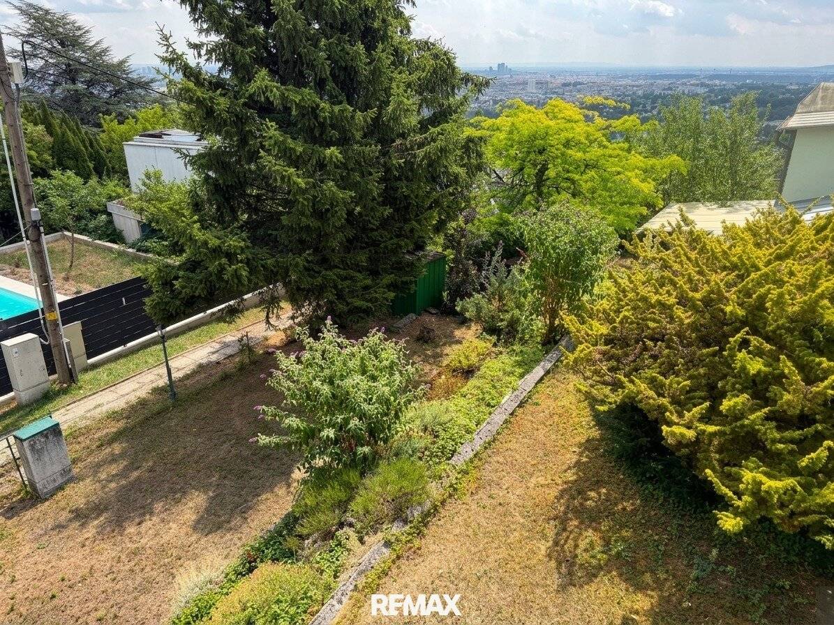 Panoramic view that delights - charming plot on the Schafberg