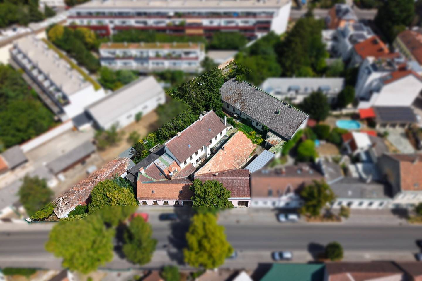 Large Building Plot 1861m² in 1210 Vienna – Top Location, ideal for your project - Heuriger included