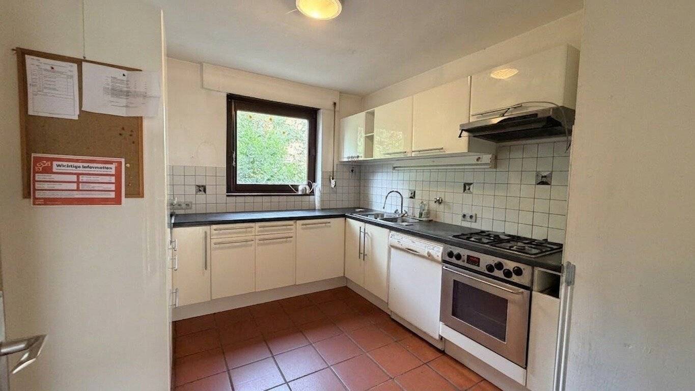 Spacious 5-room house with garden in 1230 Vienna – renovation project at a top price!