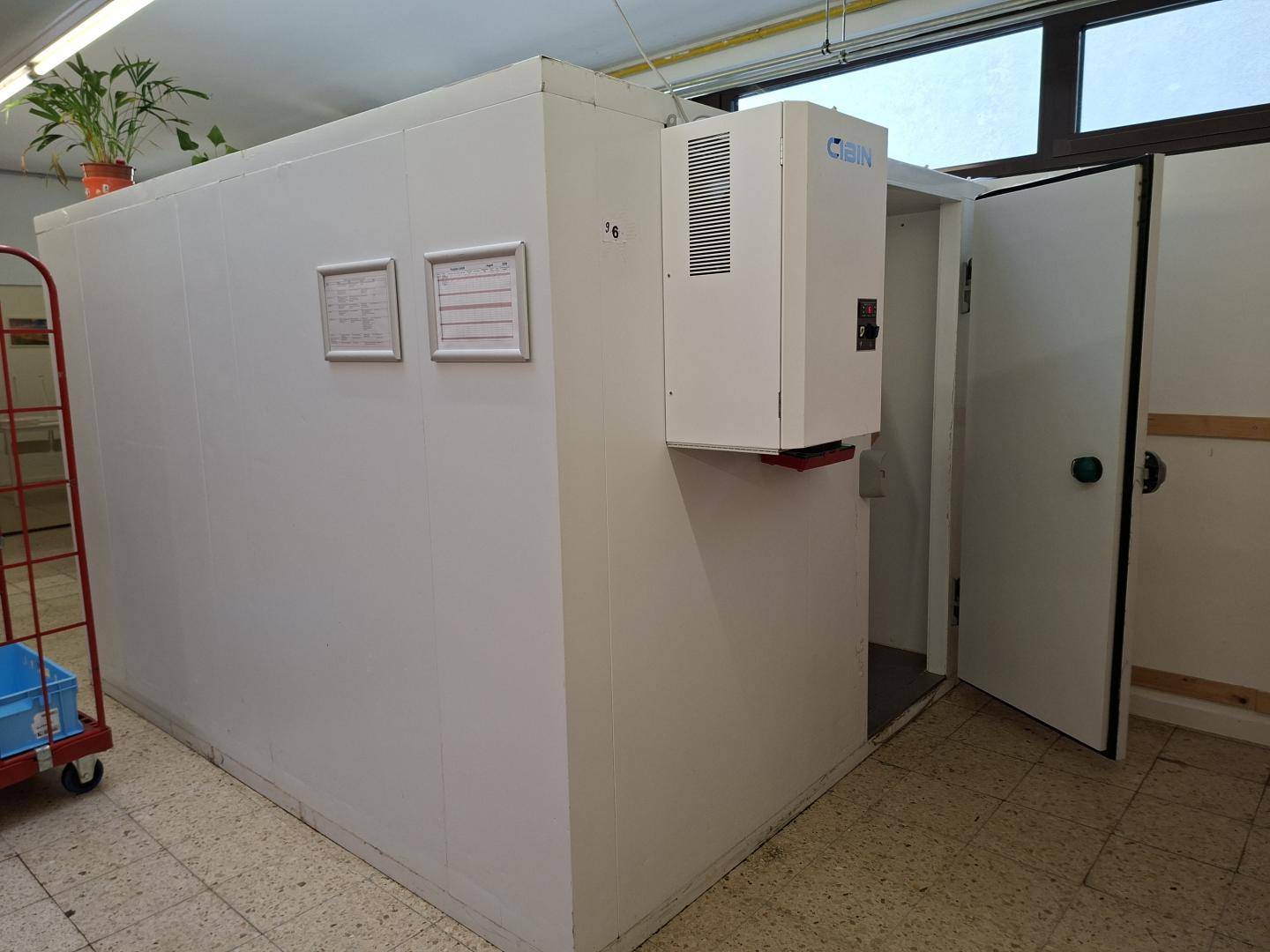Long term let investment apartment centrally located