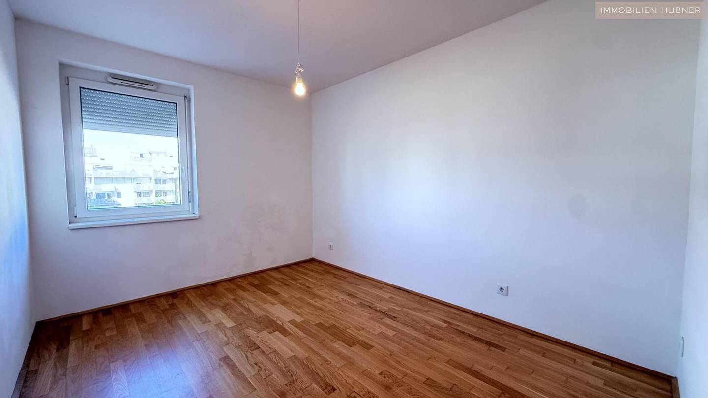 Bright new build apartment near Akademiepark with west loggia
