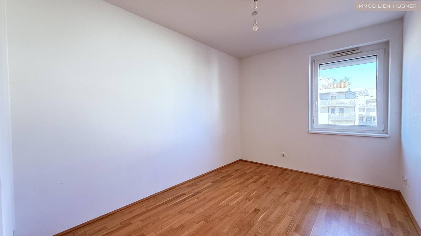 Bright new build apartment near Akademiepark with west loggia