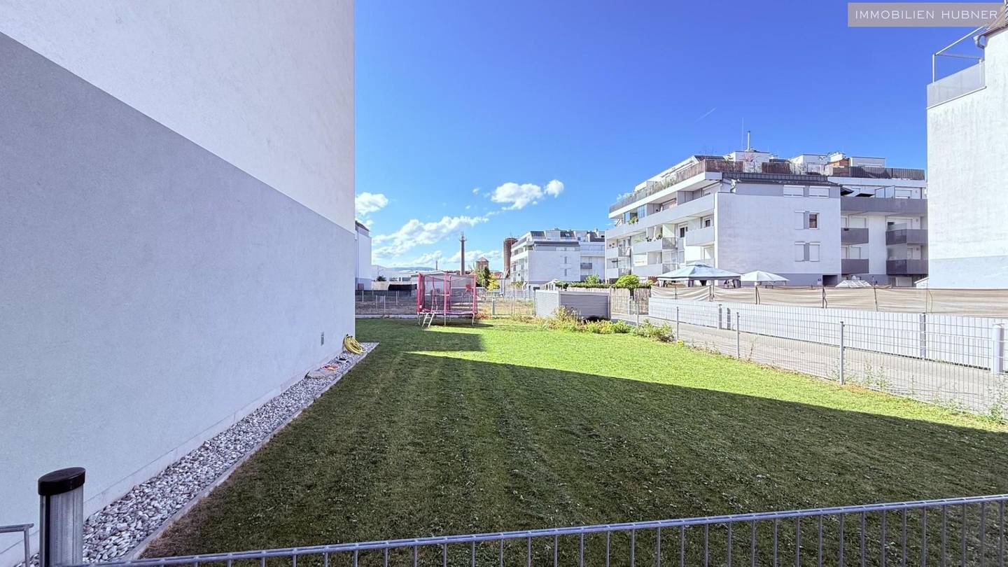 Wohnung with private garden and terrace