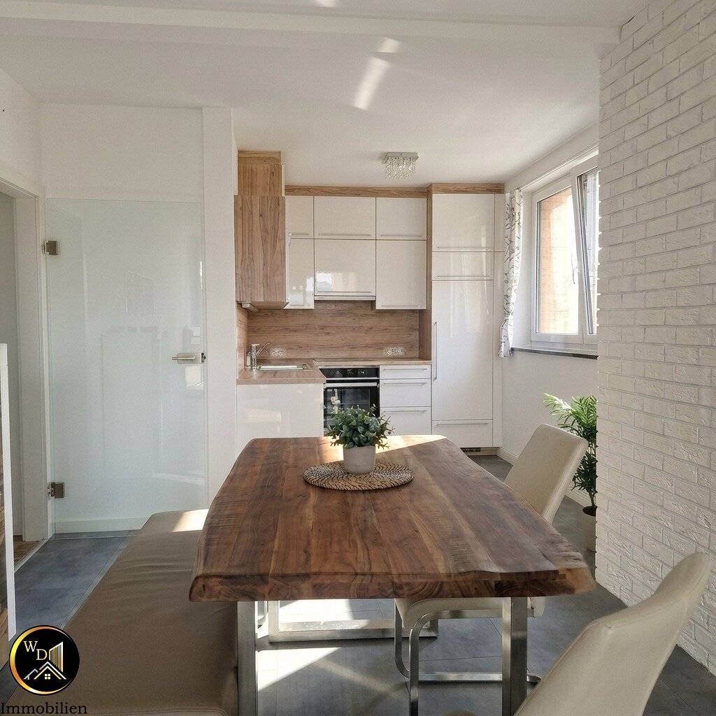 Wohnglück-sanierte 3 Zimmer Wohnung mit großer Loggia-Ihr neues Zuhause zum verlieben!