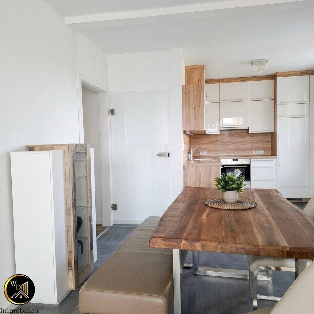 Wohnglück-sanierte 3 Zimmer Wohnung mit großer Loggia-Ihr neues Zuhause zum verlieben!