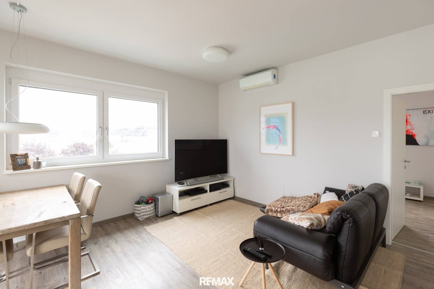 Penthouse above the roofs of Graz – Huge roof terrace, Mur view &amp; top-class infrastructure
