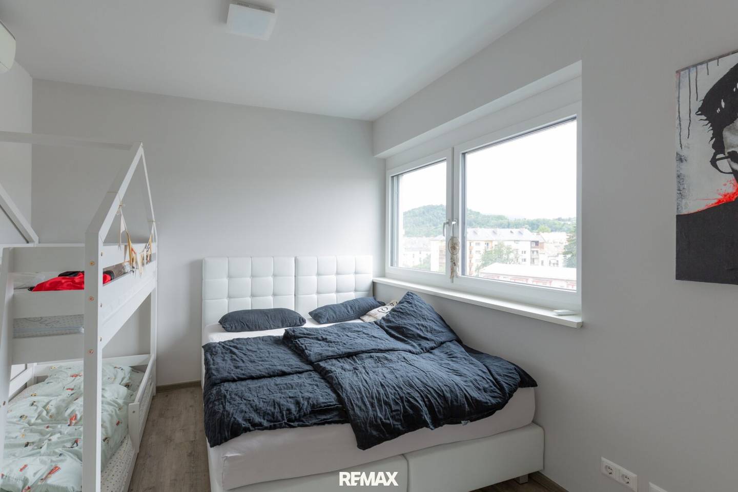 Penthouse above the roofs of Graz – Huge roof terrace, Mur view &amp; top-class infrastructure