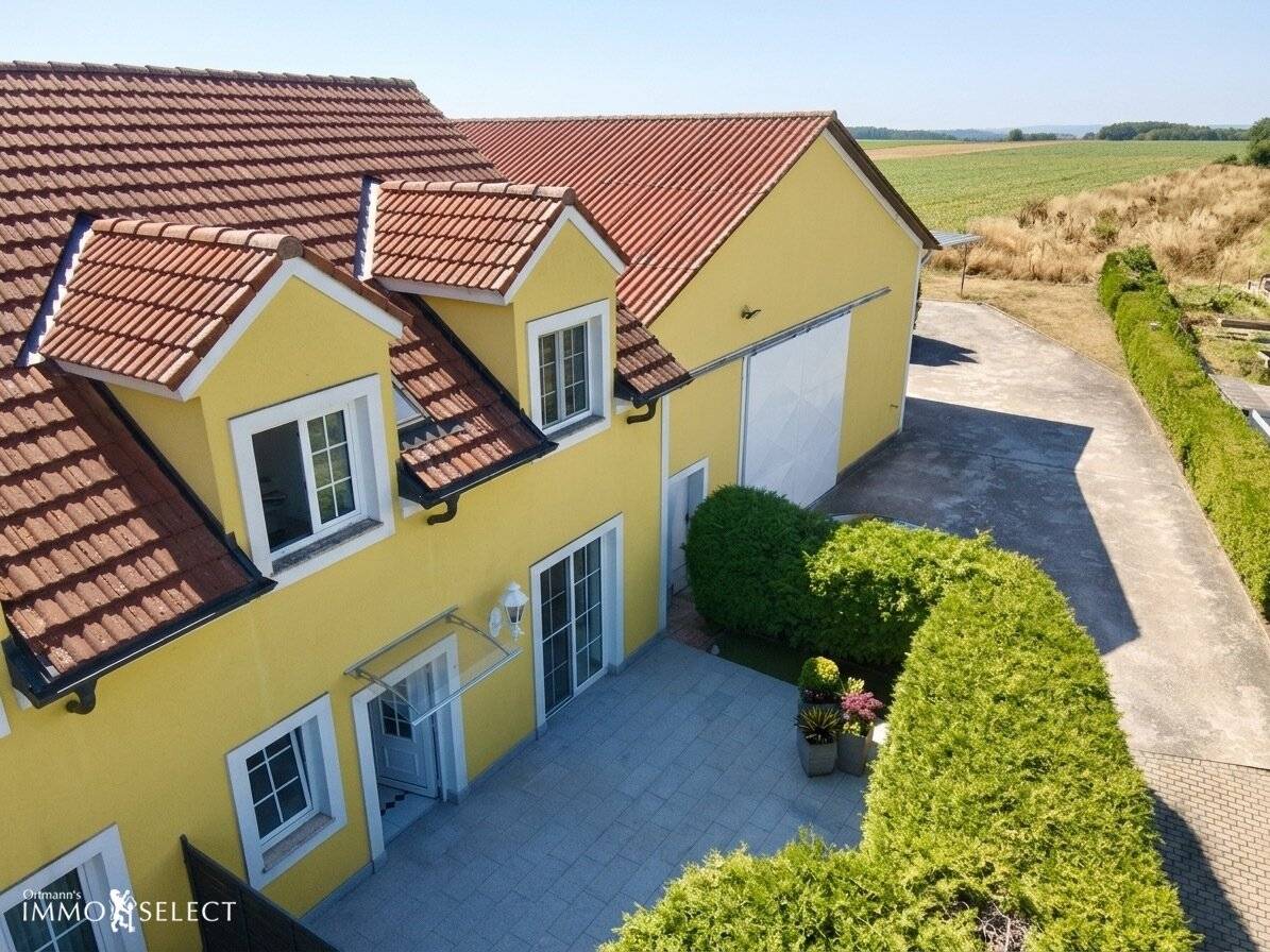Spacious 5-room maisonette with large terrace and garden use