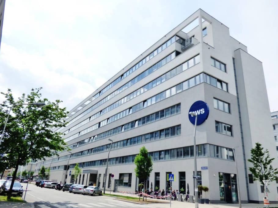 Moderne Bürofläche mit Kühlung und Doppelboden