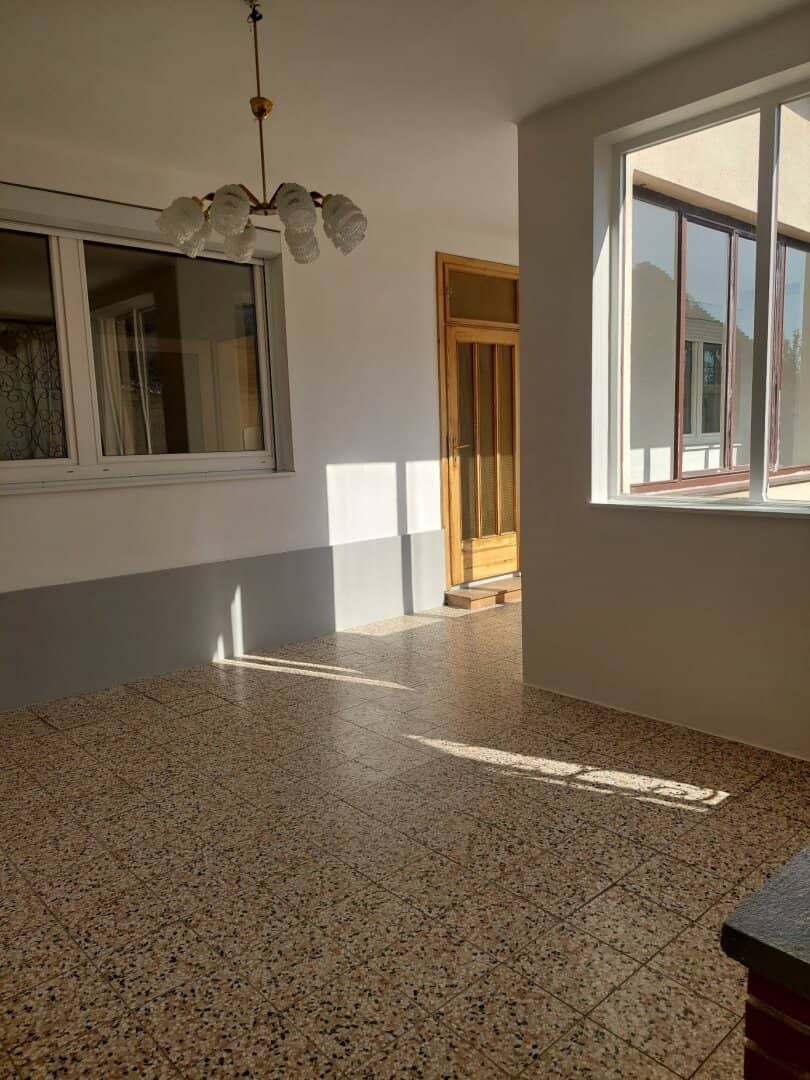 2422 Pama - Landhaus sucht Familie