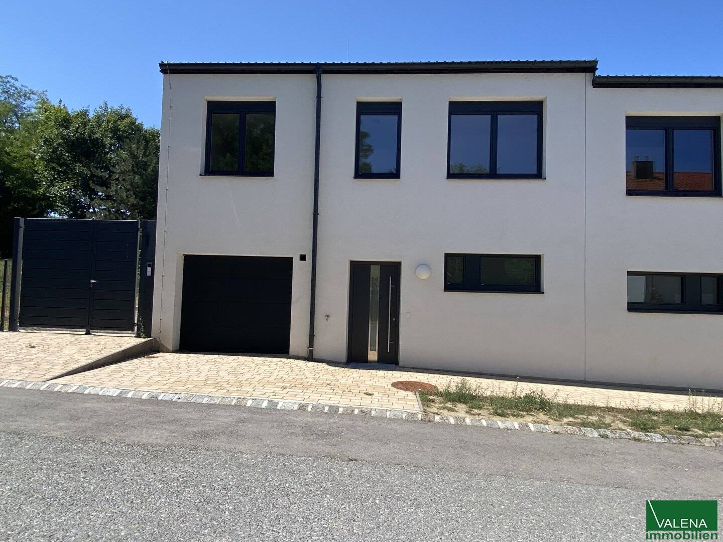 New end-terrace house in Ebendorf – 5 rooms, garden, terrace, garage, first occupancy Near Landesklinikum Mistelbach and the A5