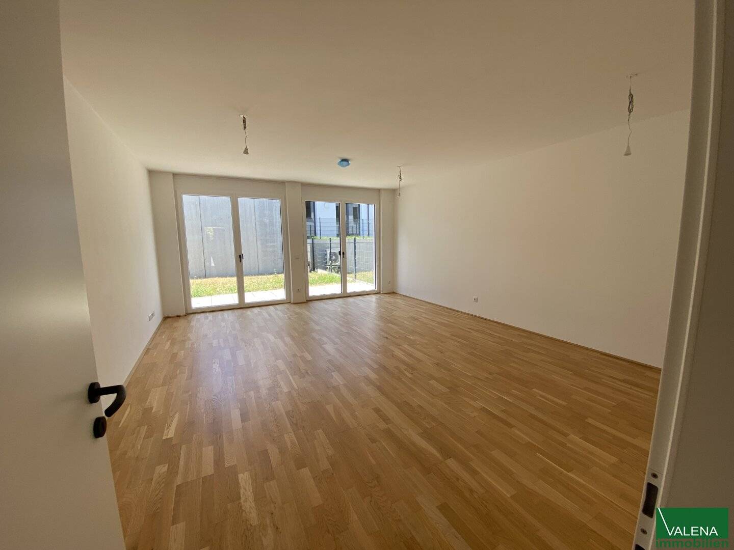New end-terrace house in Ebendorf – 5 rooms, garden, terrace, garage, first occupancy Near Landesklinikum Mistelbach and the A5