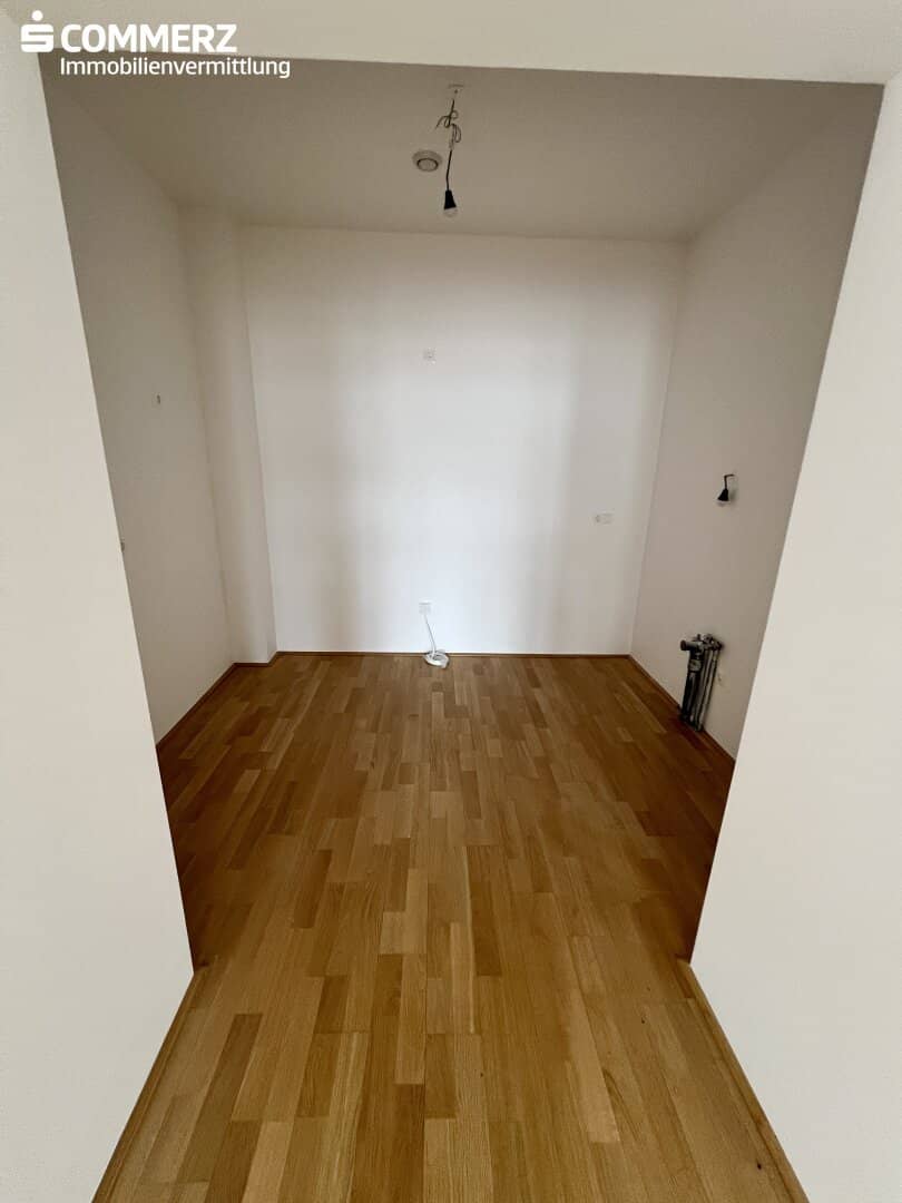 Bright 2-room apartment with old building charm