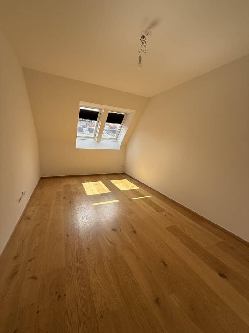 Beautiful 4 room penthouse apartment with 42m² terrace - unlimited