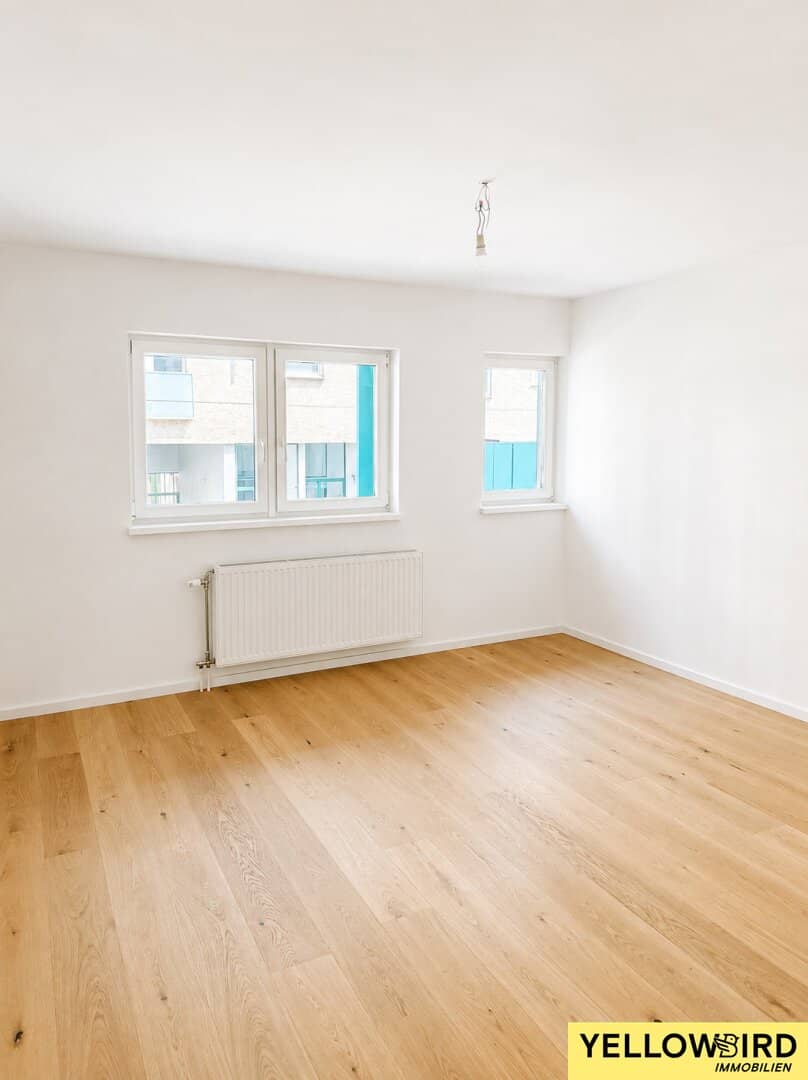 First occupancy after renovation I 2-room apartment including GARAGE PARKING SPACE I free rent I Attractive for investors I Central location in the 7th district