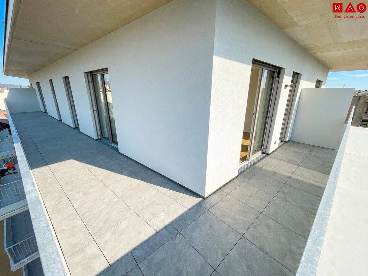 Erstbezug: Moderne 3-Zimmer-Wohnung mit riesigem Balkon!