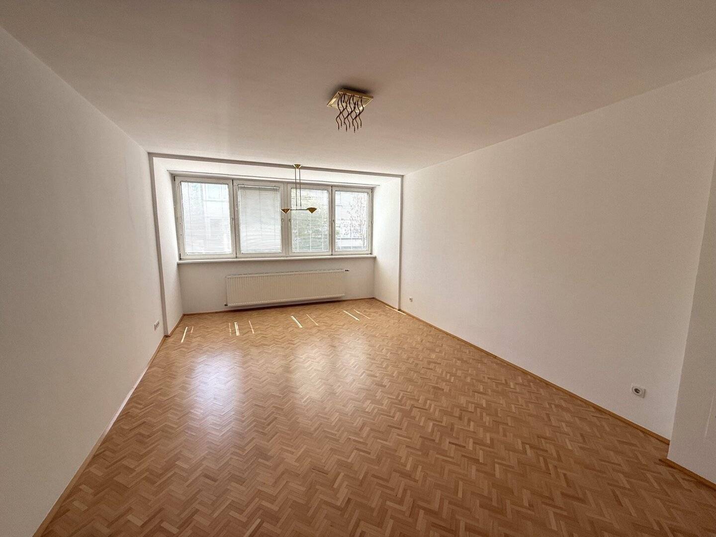 4-room maisonette apartment on 3 levels in Straßergasse