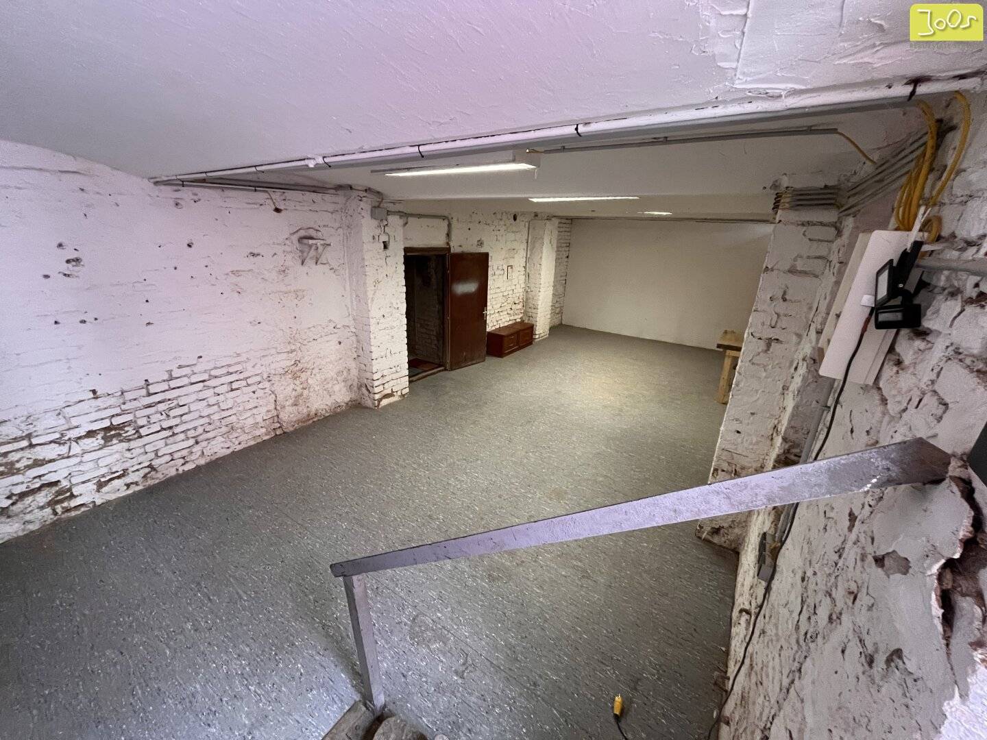 Spacious storage rooms near Matznerpark