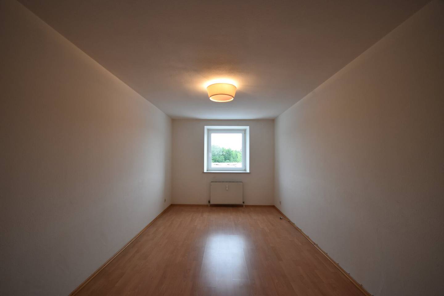 BERGHEIM - Large bright 3.5 room apartment with loggia near local railway stop