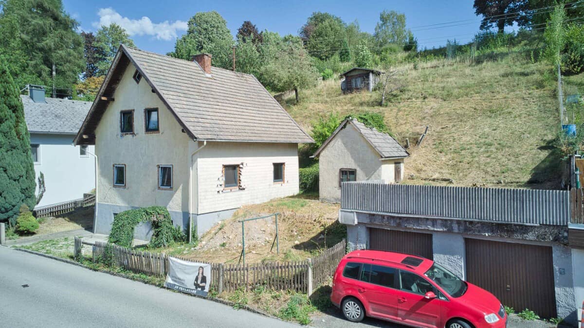 Wohnung mit Entwicklungspotenzial nahe Zentrum