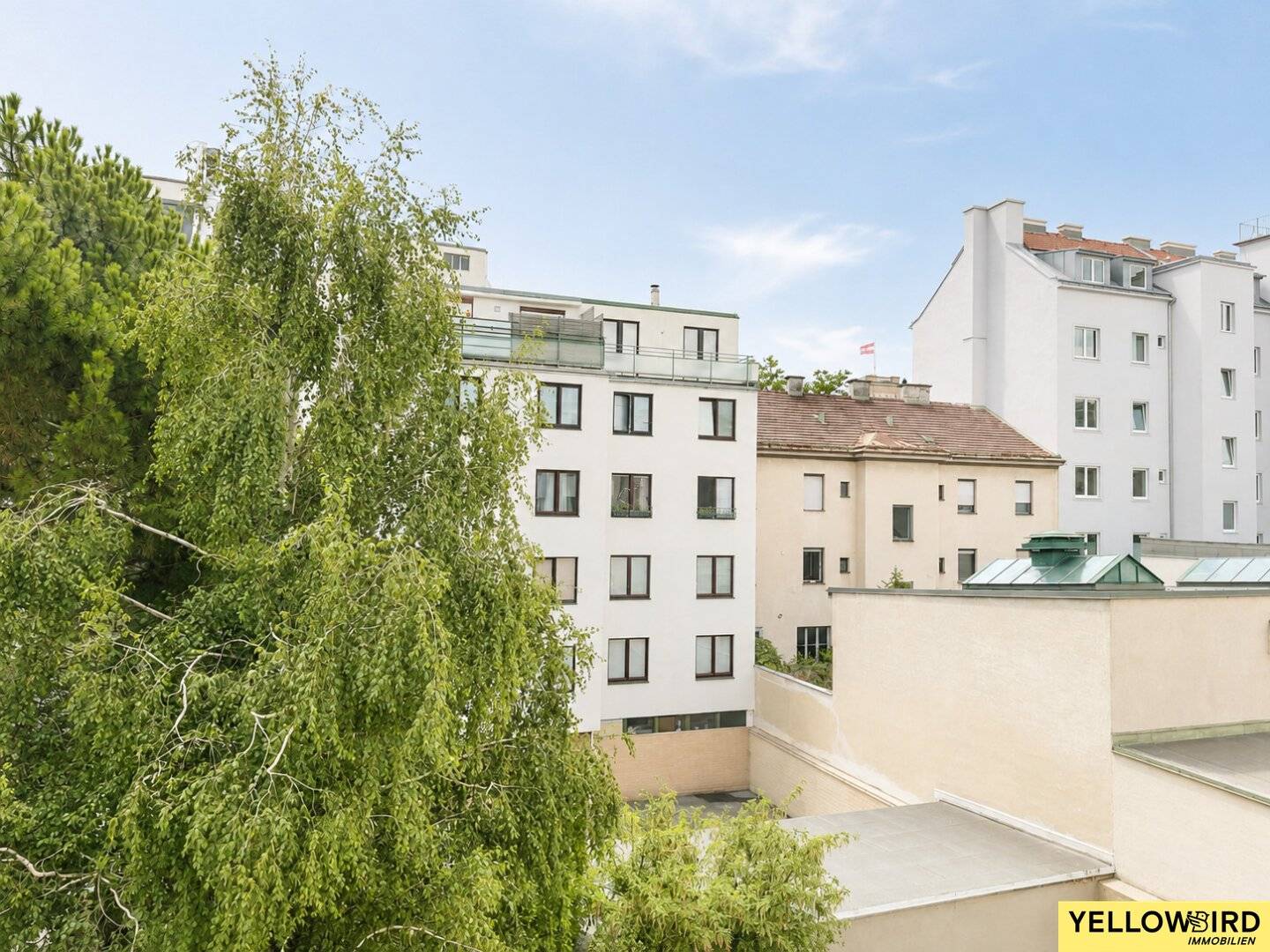 First occupancy after renovation I 3-room apartment I Loggia I Facing courtyard I FREE RENT I Attractive for investors