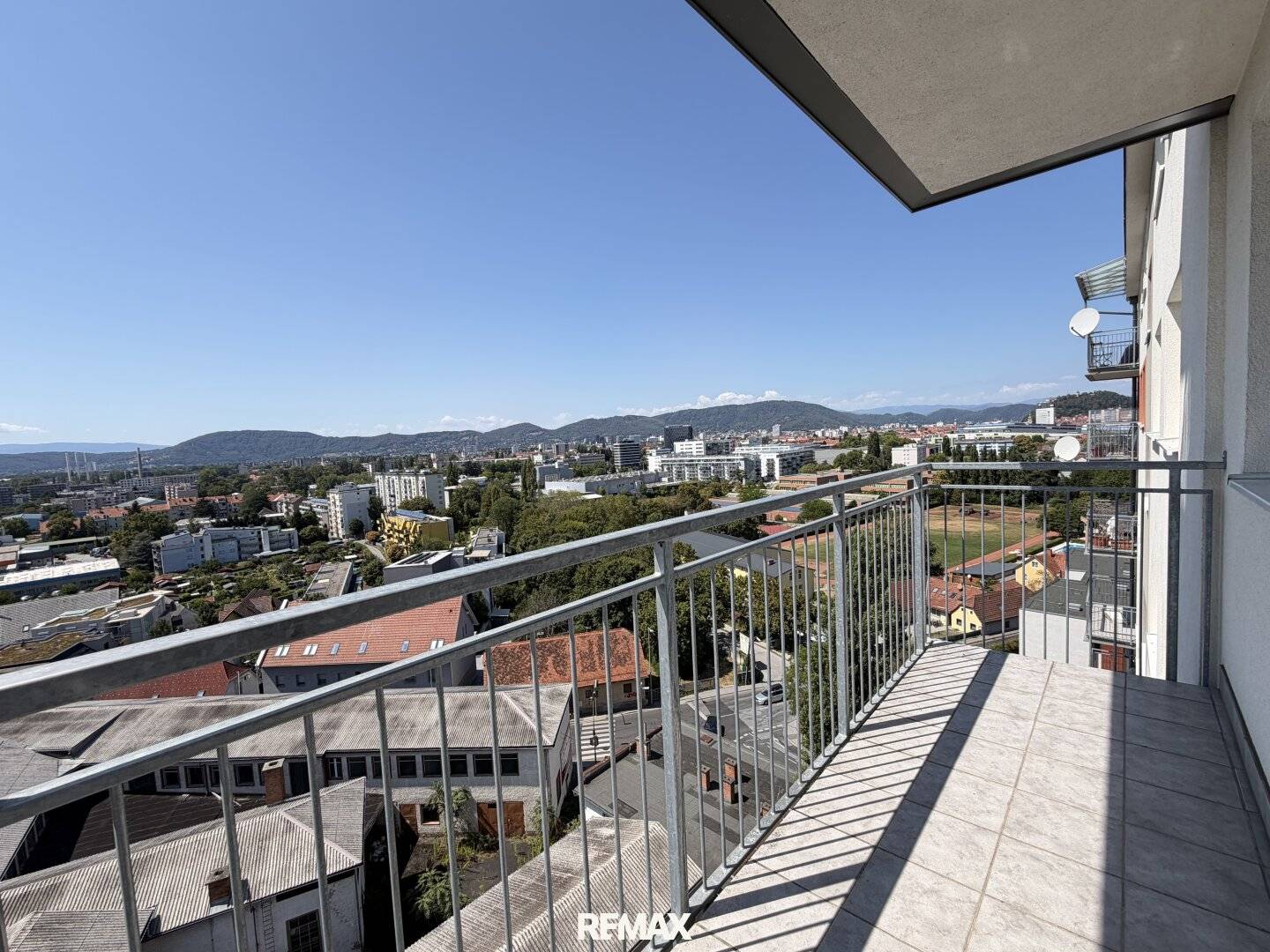 Dream rental apartment with panoramic view in prime Graz location