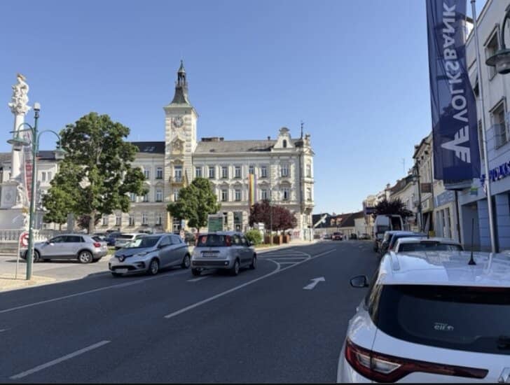 Wohn-, Büro- und Geschäftshaus mit Maisonette &amp; Dachterrasse – Mistelbach Zentrum