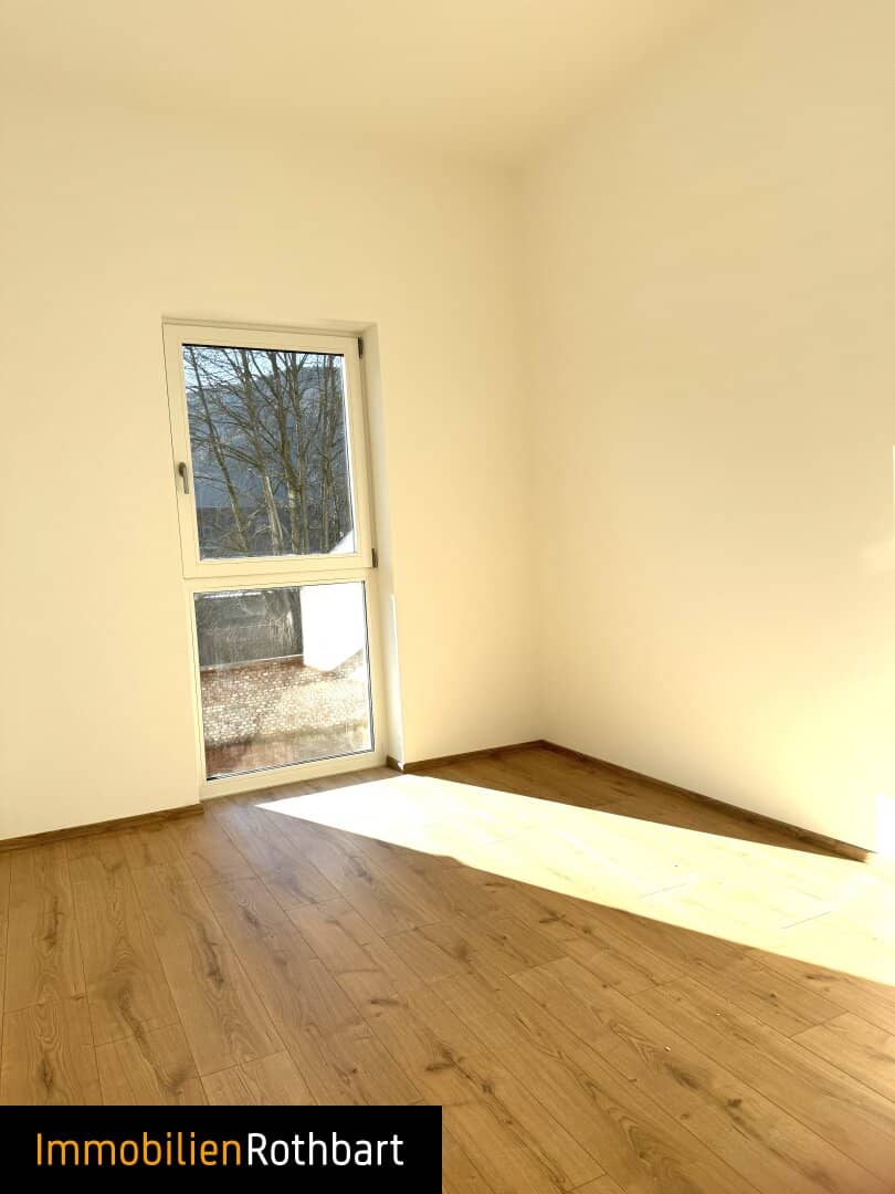 Erstbezug nach Sanierung! Modernisierte 2-Zimmer-Wohnung mit Balkon